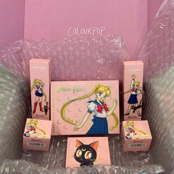 Sailor Moon x Colourpop collection - Picture 1 of 7